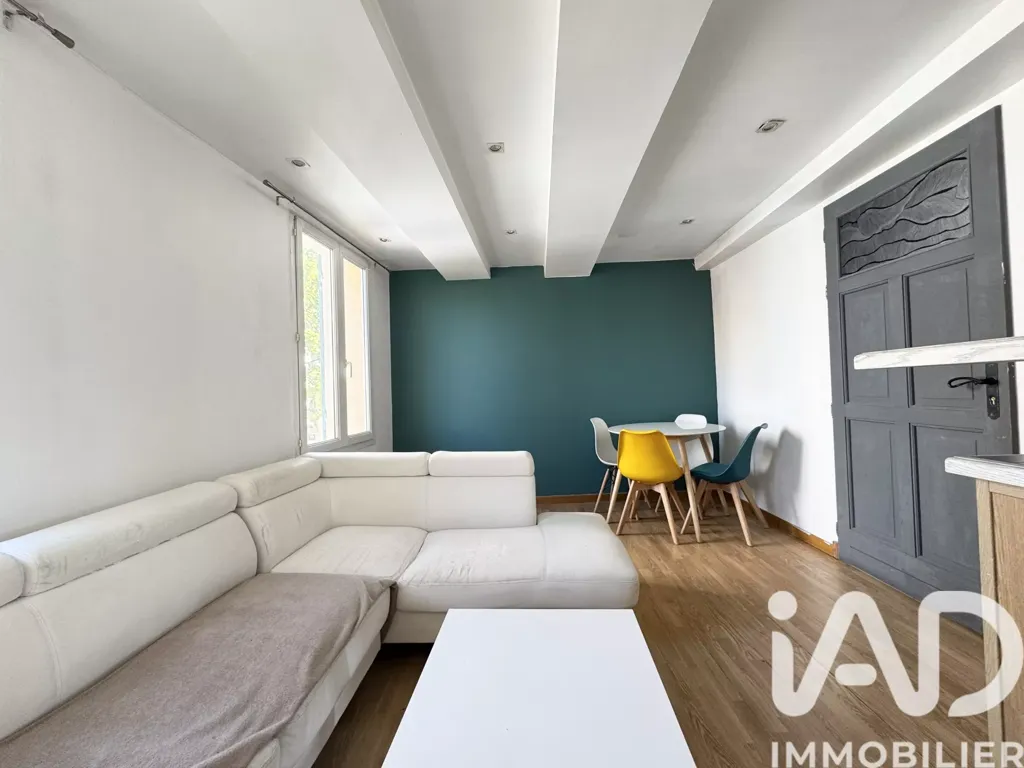 Séjour - Appartement Lumineux en Centre-Ville à Ollioules