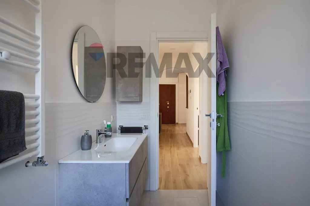 Bagni - Ristrutturato Triplex with Balcony in Torre Maura
