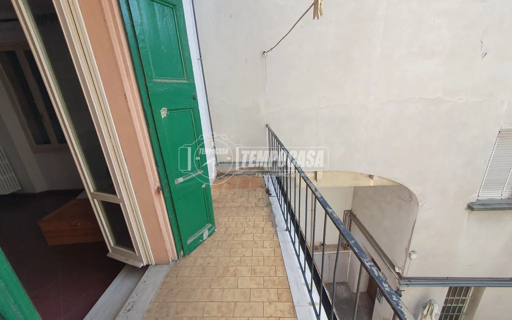 Balcon - Spacious 4-Bedroom Apartment in Riolo Terme