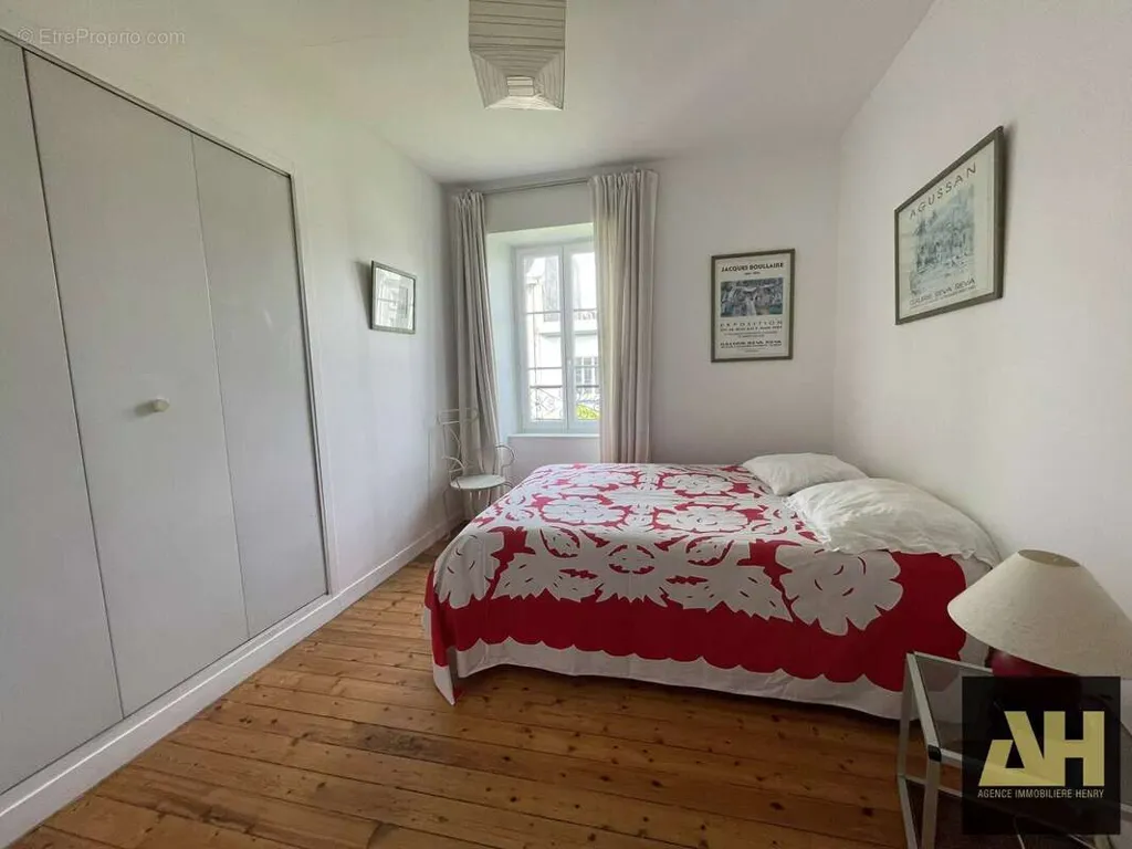 Magamistoad - Renovated Penthouse with Church View in Brest