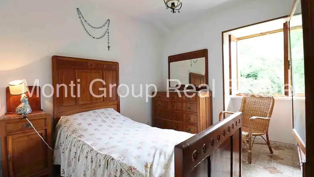 Chambres - Rustic Farmhouse with Vineyard View in Strevi