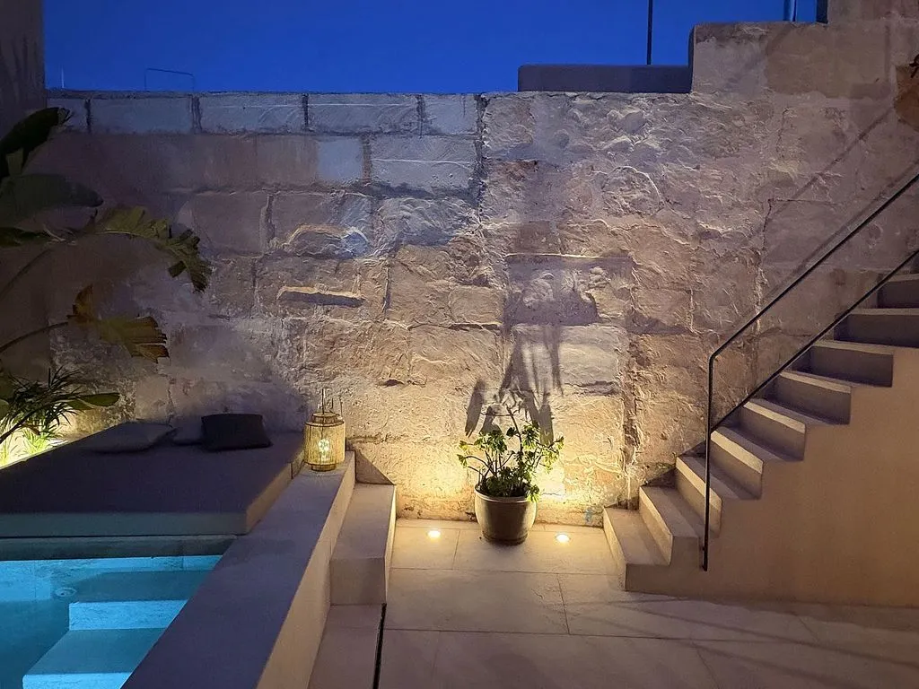 Pièces - Renovated Townhouse with Pool in Es Llombards