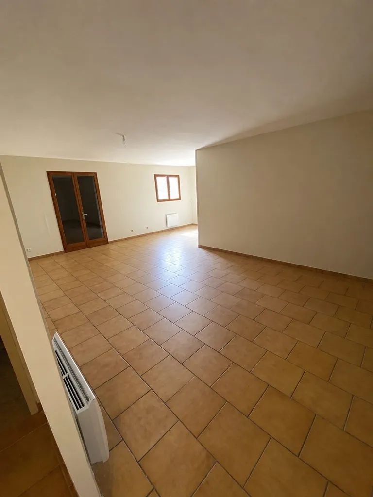 Elutuba - Spacious House in Ambarès-et-Lagrave