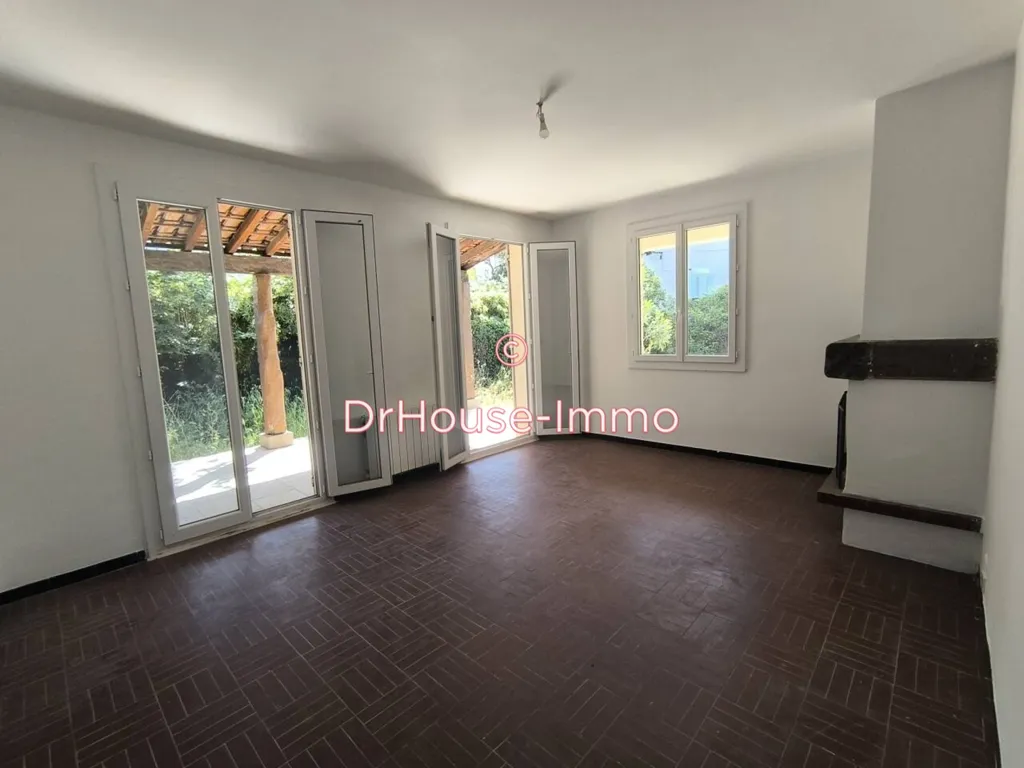 Séjour - Maison Charmante avec Terrasse au 12ème Arrondissement de Marseille