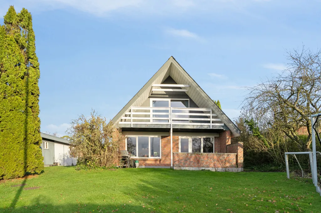 Esterno - Villa with Open Landscape View in Øster Tørslev