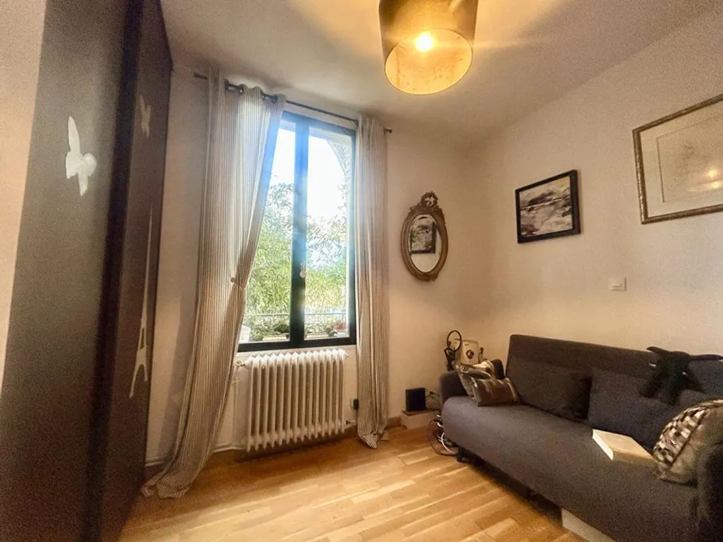 Living Room - Apartment with Terrace in Nogent-sur-Marne