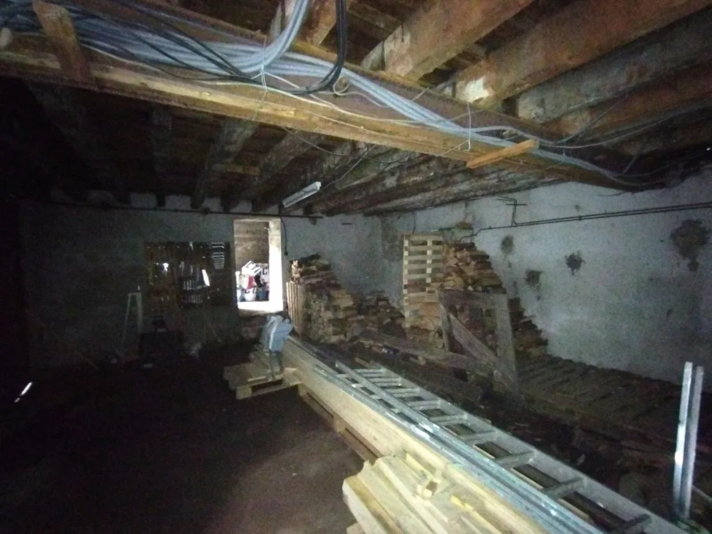 Maison 7 pièces à SAINT-MARTIN-DE-VALAMAS