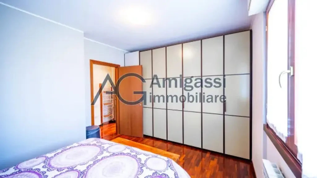 Magamistoad - Luxury Duplex with Balcony in Scanzorosciate