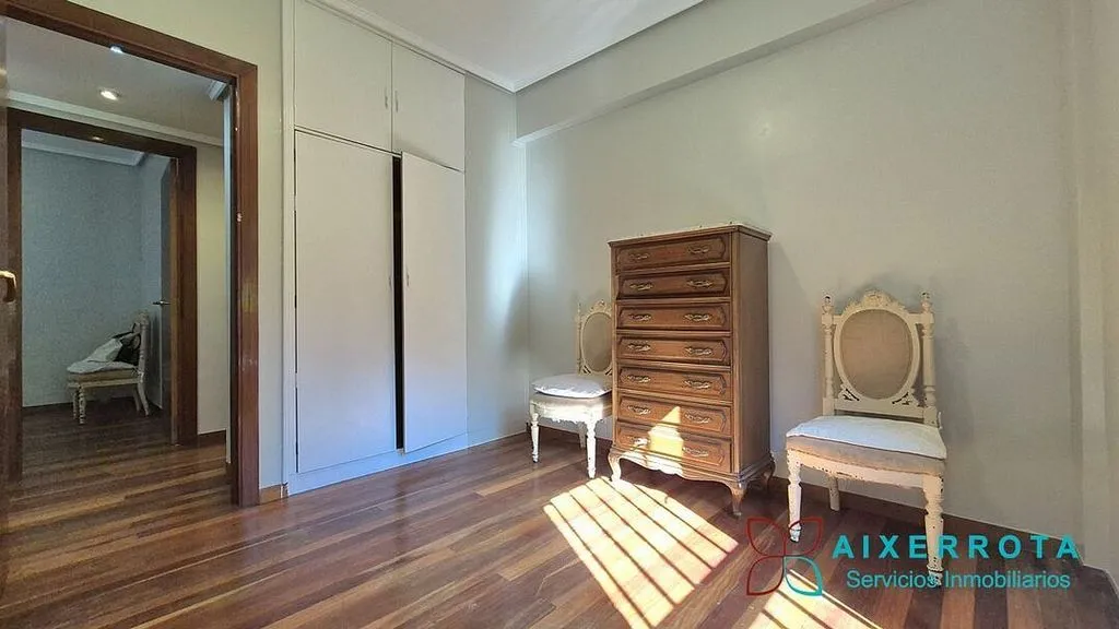 Rooms - Ground Floor Flat with Garden in Algorta, Getxo