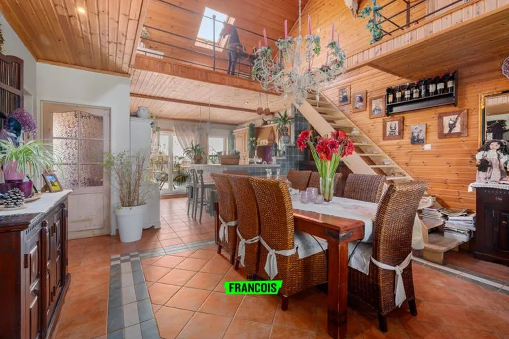Söögituba - Commercial Property with Spacious Residence in Central Location