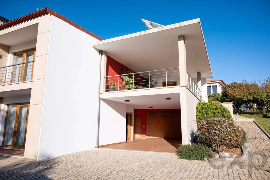 Extérieur - Luxury Villa with Greenbelt View in Friestas