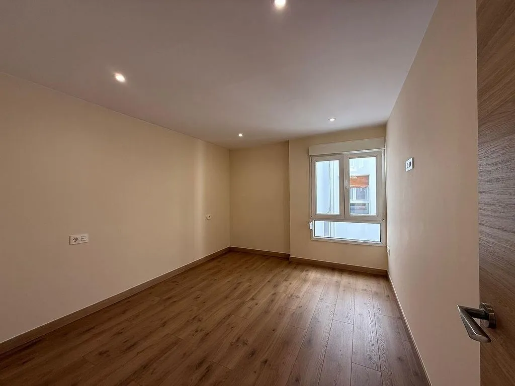 Toad - Apartment with South Orientation in Gijón