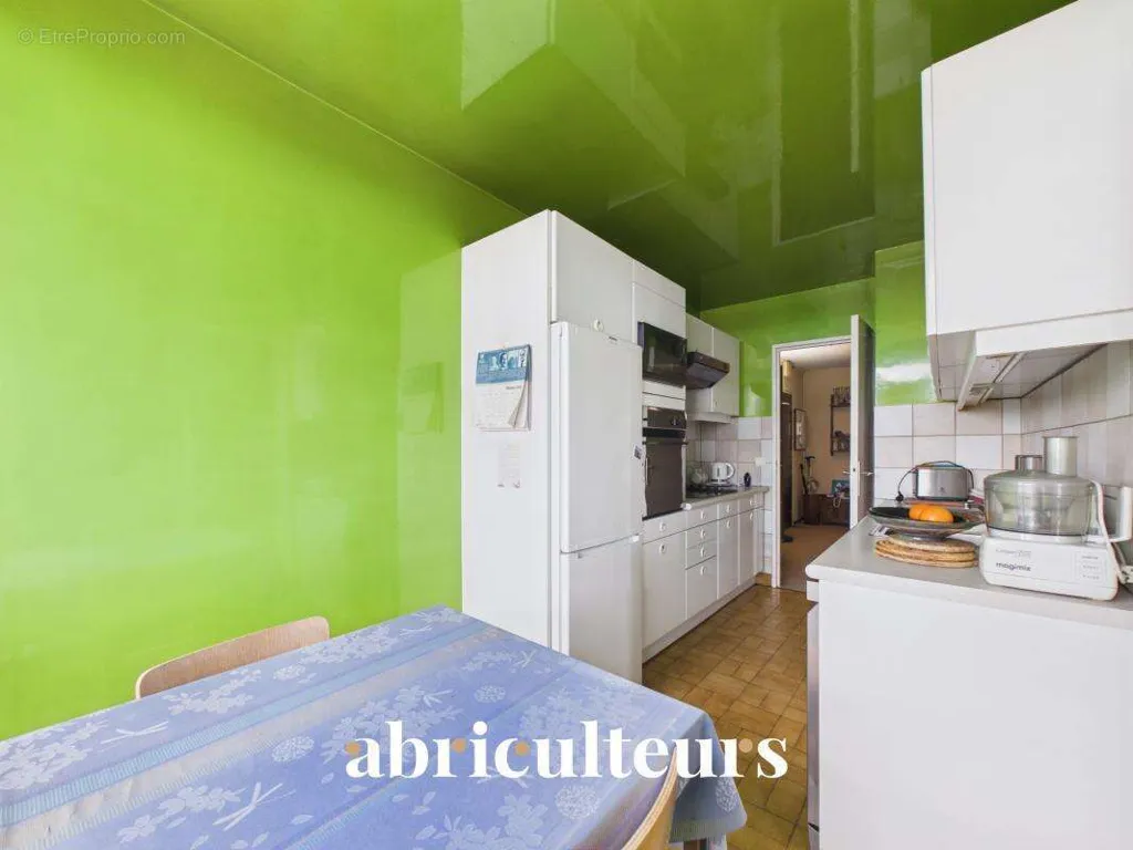 Cucina - Penthouse Apartment with Panoramic View in Garches