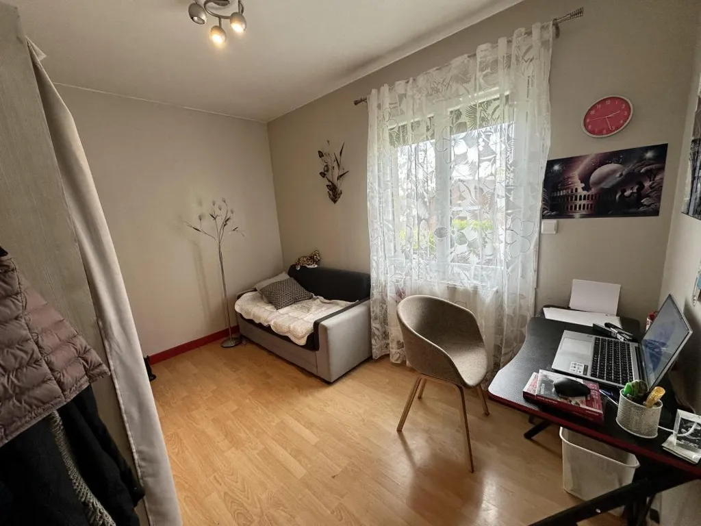 5-toaline maja asukohas Domart-sur-la-Luce