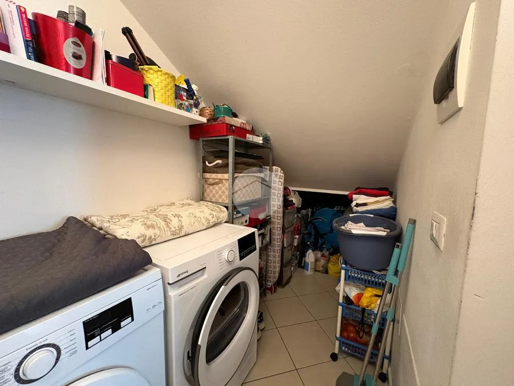 Utility Room - Modernised Two-Bedroom Apartment in Florence