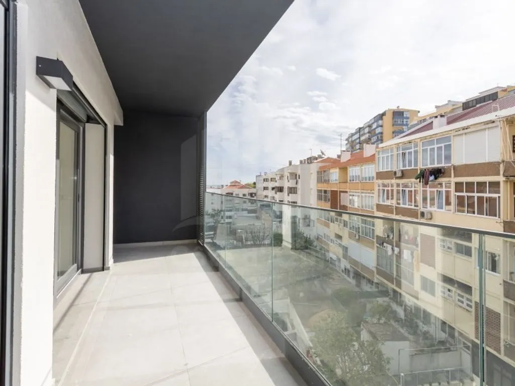 Rõdu - Luxury Penthouse with Bay View in Almada