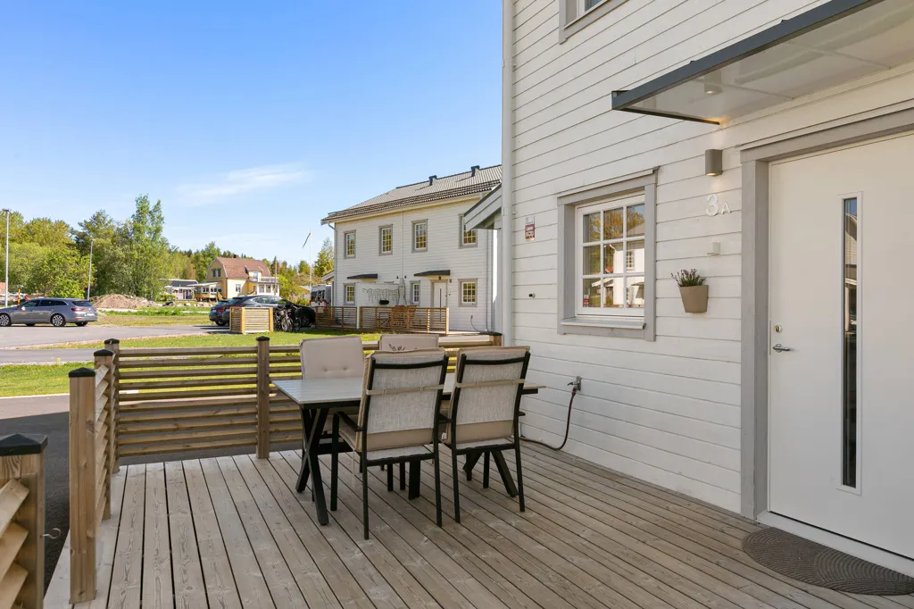 Terrace - Modern Bungalow with Garden in Säljan