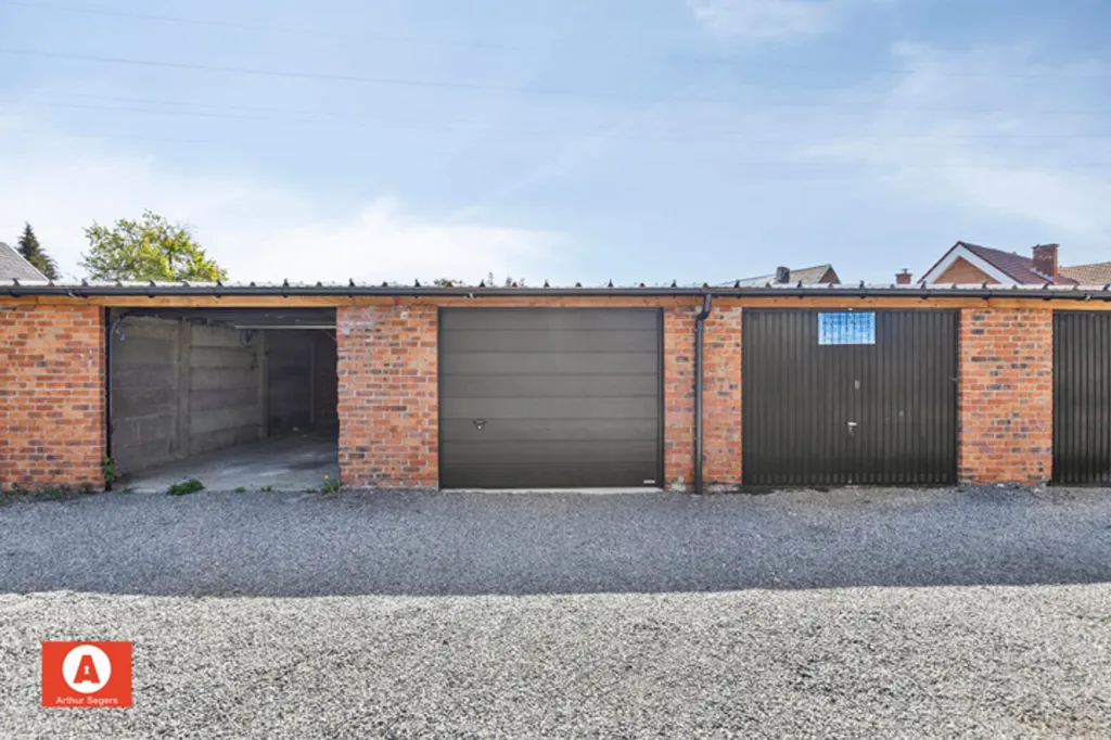 Välivaade - Garden-Level Apartment with Garage in Lebbeke