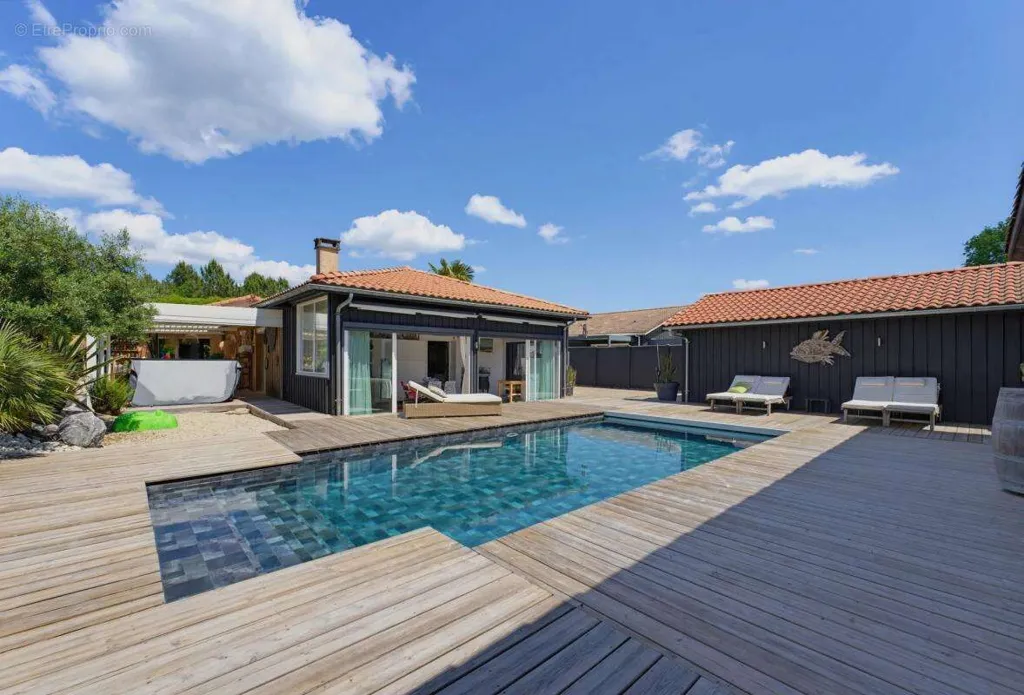 Piscine - Villa avec Piscine à Martignas-sur-Jalle