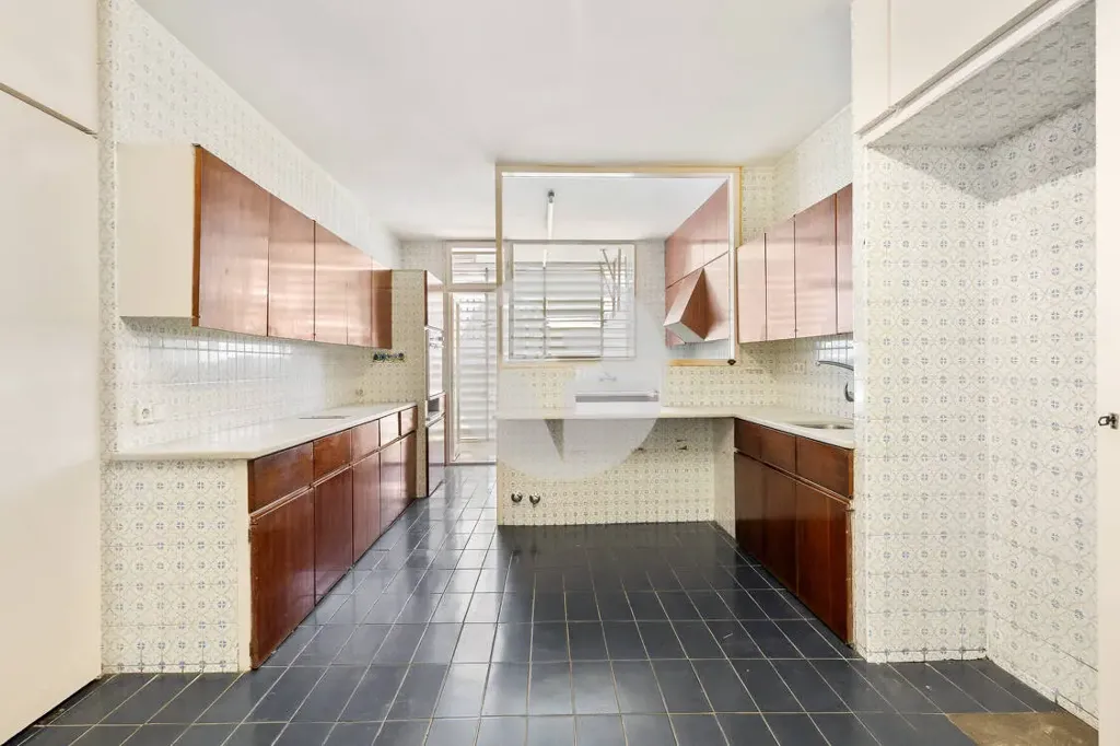 Kitchen - Spacious Flat with Terrace in Exclusive Barcelona