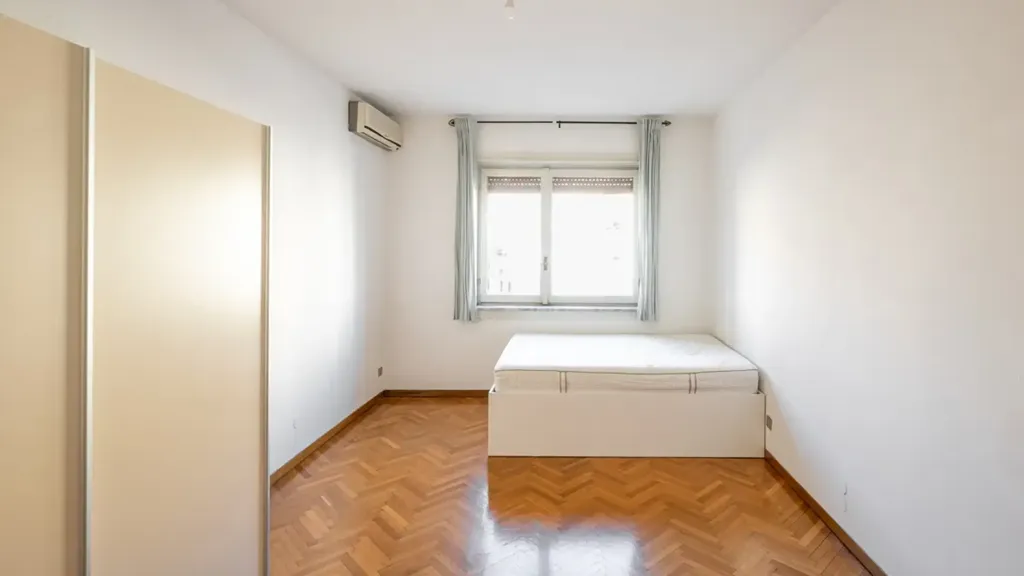 Chambres - Spacious 4-Bedroom Apartment with Balconies in Milan