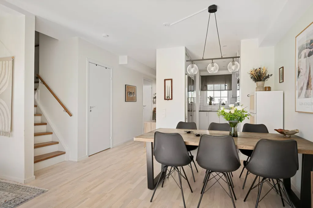 Dining Room - Modern Bungalow with Garden in Säljan