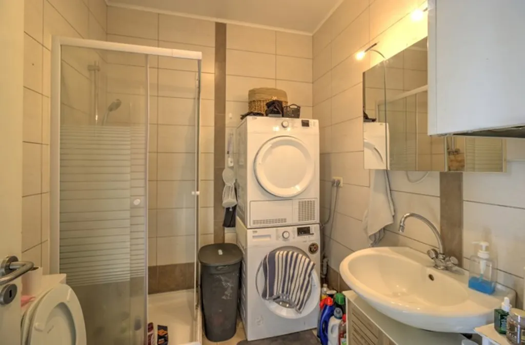 Vannitoad - Two-Bedroom Apartment with Garden Access in Saint-Nicolas