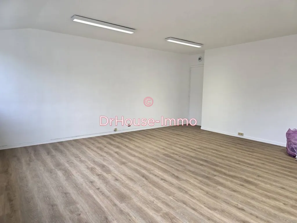 Pièces - Bureau de 33 m² à Villeneuve-d'Ascq