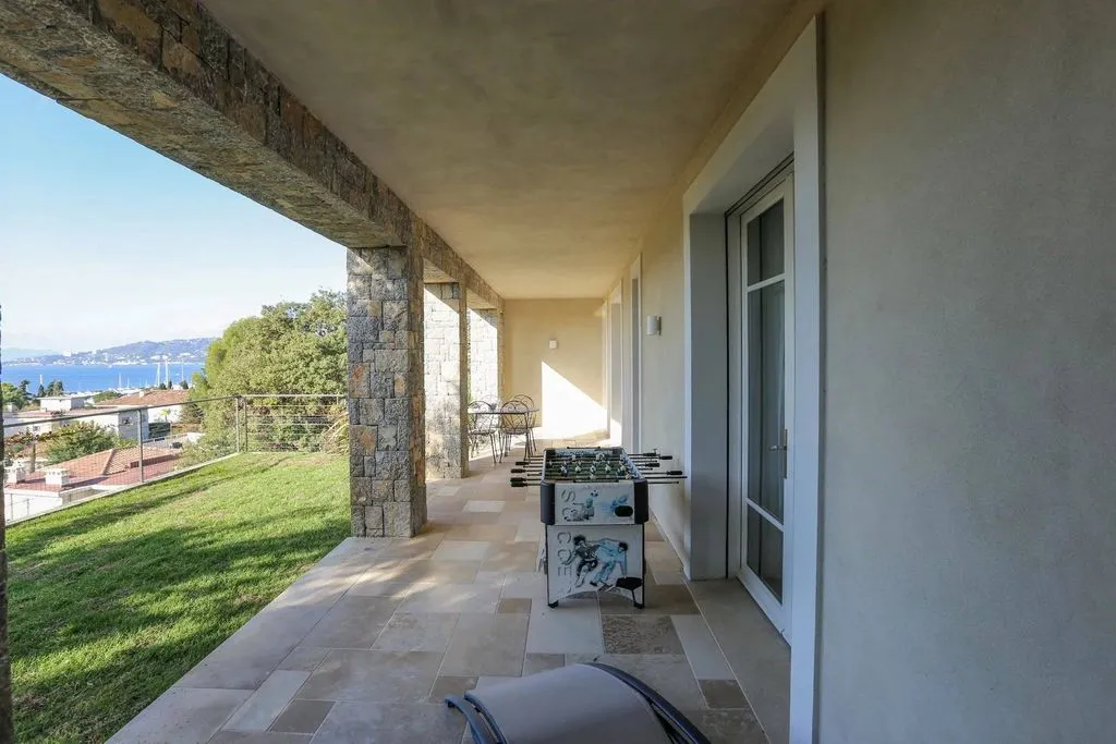 Terrass - Luxury Villa with Sea View in Antibes