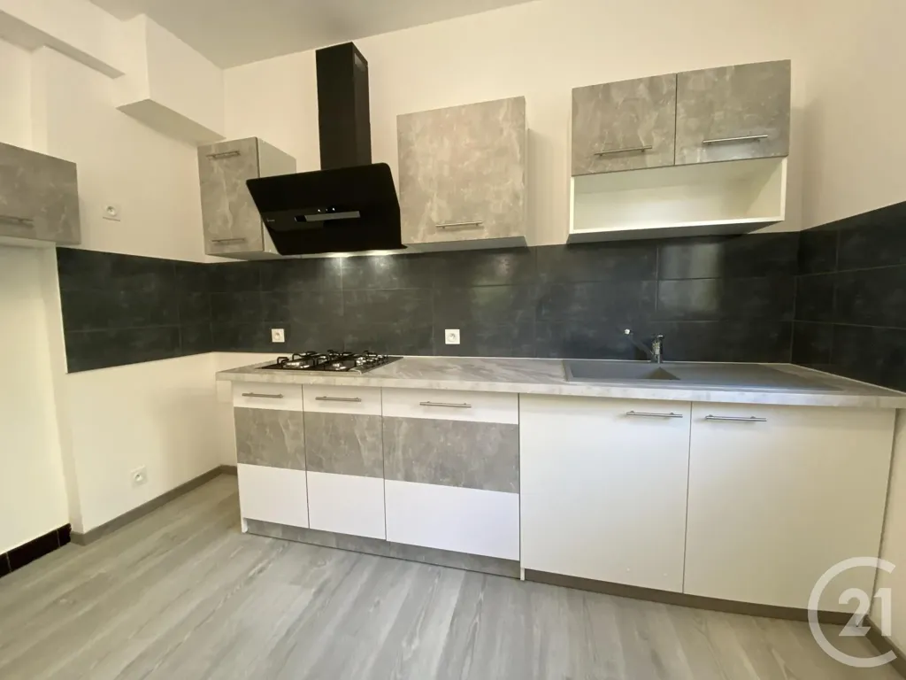 Cuisine - Appartement 4 Pièces avec Jardin à Pins-Justaret