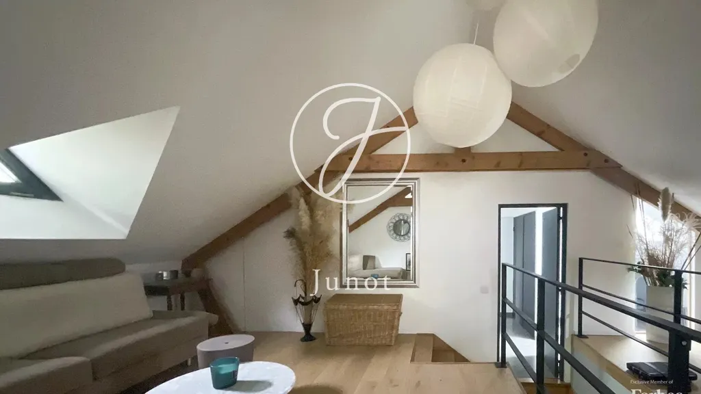 Pièces - Maison avec Terrasses et Bureaux à Chéreng