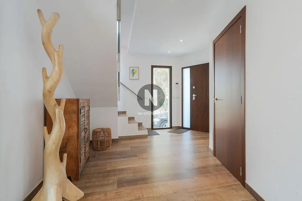 Hallway - Chalet with Pool and Sea View in Cap Martí