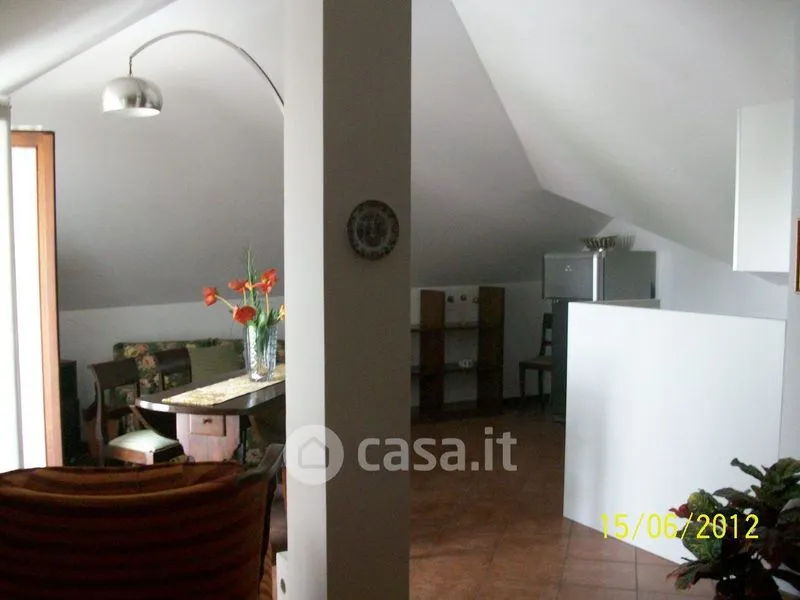 Elutuba - Mansarded Flat with Terrace in Asti