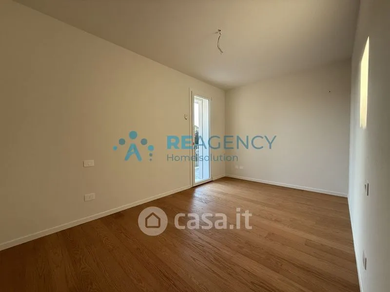 Pièces - Newly Built Triplex with Terrace in Creazzo
