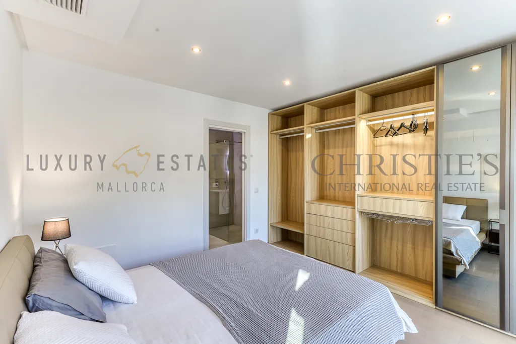 Chambres - Modern Villa with Sea Views in Cala Vinyas