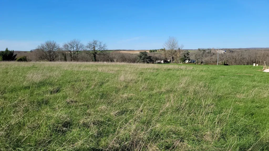 Aed - Buildable Plot with Open View near Roquecor