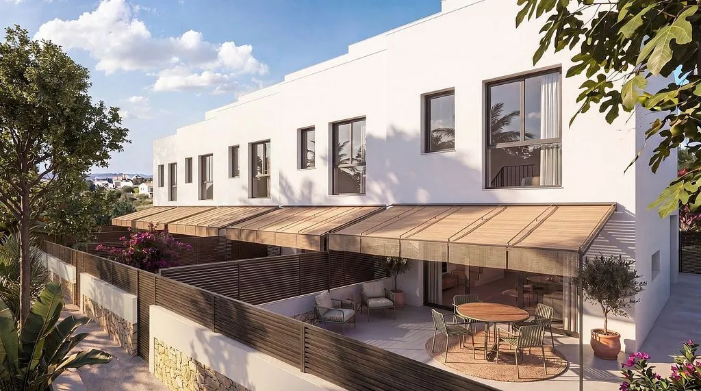Contemporary Villa with Pool in El Llimonet