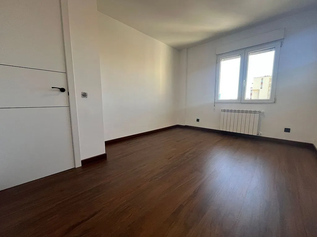 Rooms - Apartment with Terrace in Canillas, Madrid