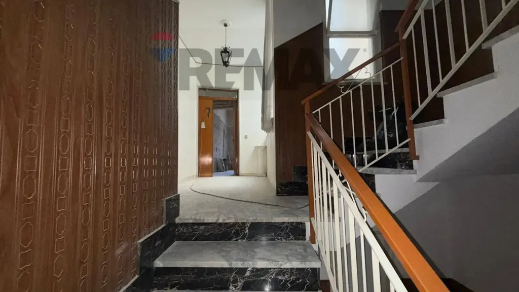 Stanze - Three-Bedroom Apartment with Balcony in Modugno