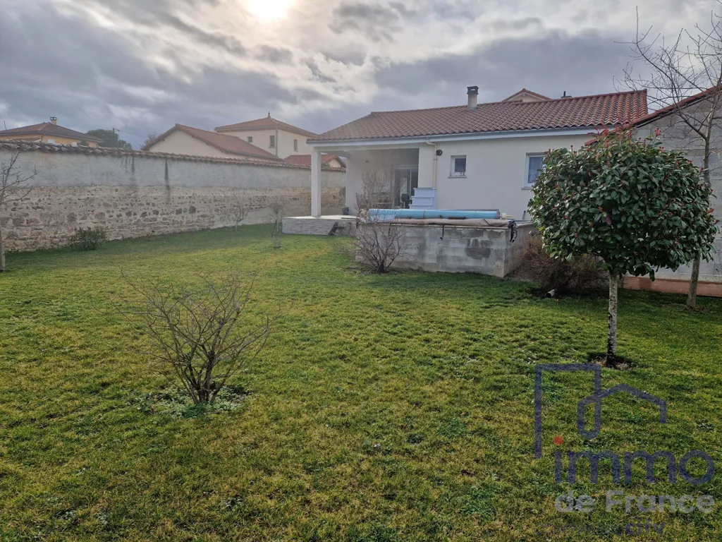 Jardin - Maison avec Piscine et Studio à Montbrison