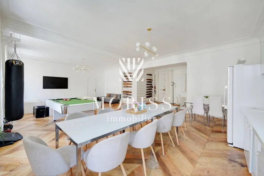 Söögituba - Haussmannian Apartment with Period Features in Paris