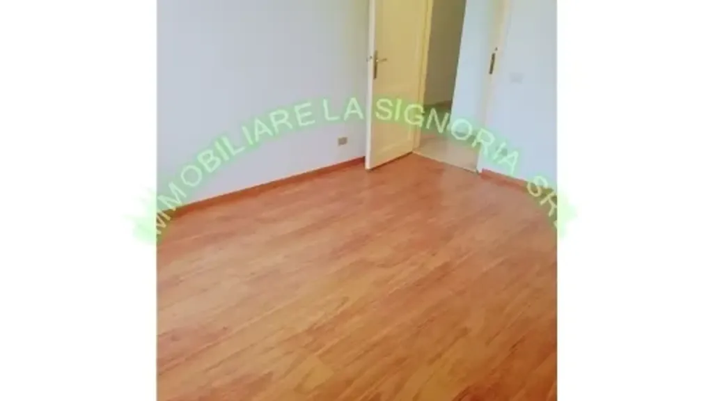 Stanze - Appartamento con balcone nel centro di Firenze