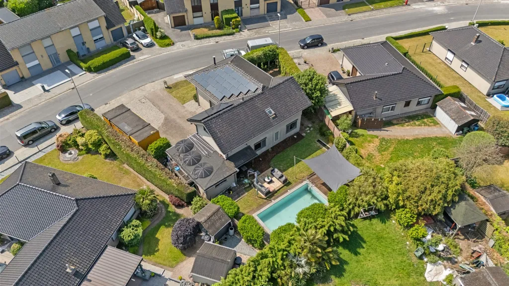 Õhuvaade - Villa with Pool in Zelzate