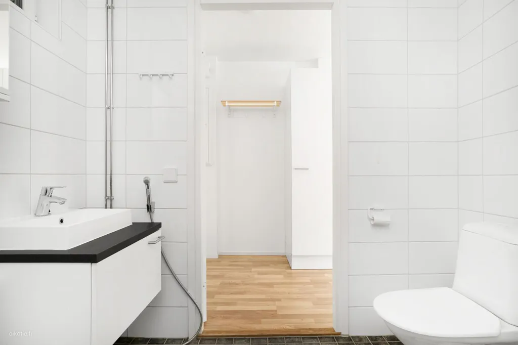 Vannitoad - Efficient Studio in Espoo's Järvenperä