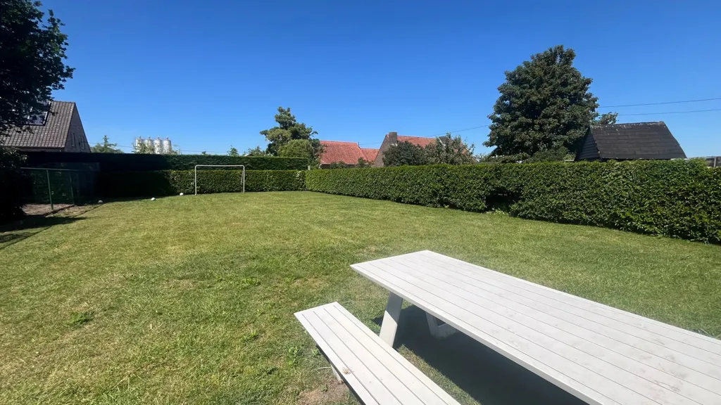 Jardin - Appartement Moderne avec Terrasse à Beervelde