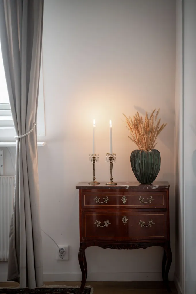 Séjour - Renovated Penthouse with Balcony in Norrmalm