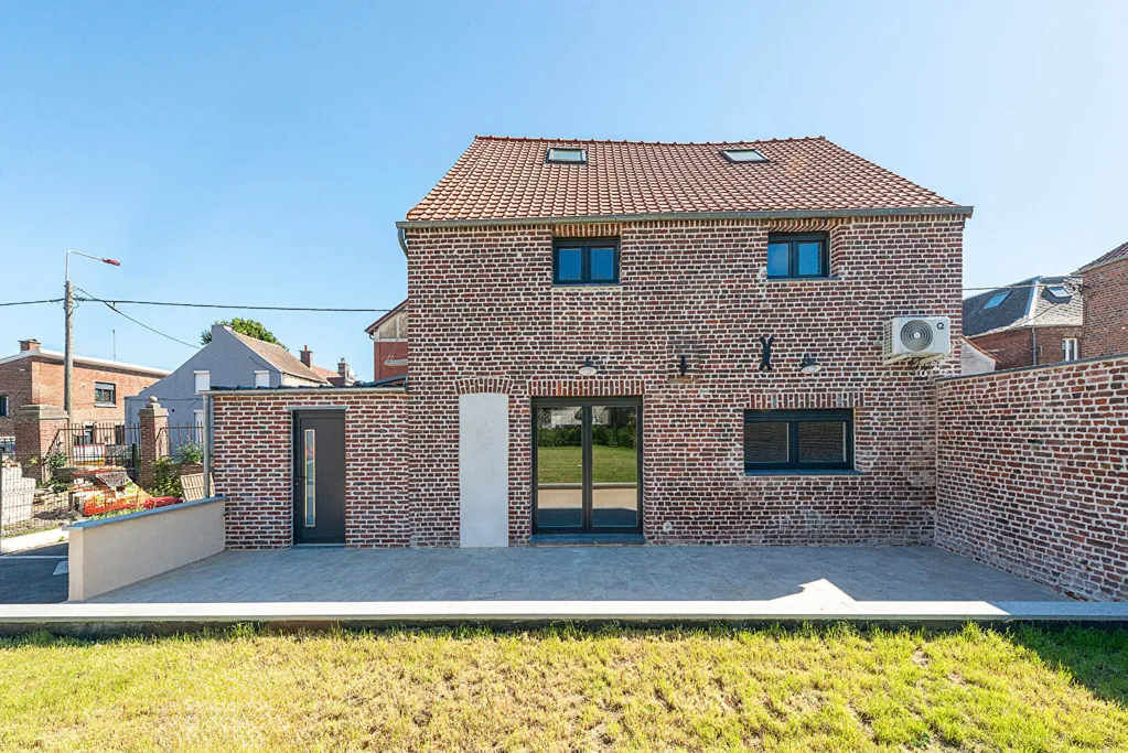 Extérieur - Maison de Caractère avec Terrasse à Onnaing