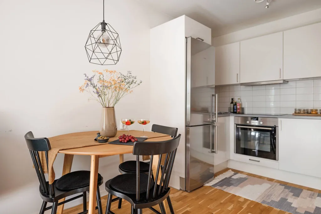 Salle à manger - Modern Flat with Large Windows in Stockholm