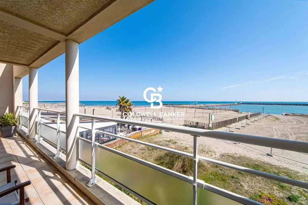Balcony - Luxury Villa with Sea View in Carnon-Plage