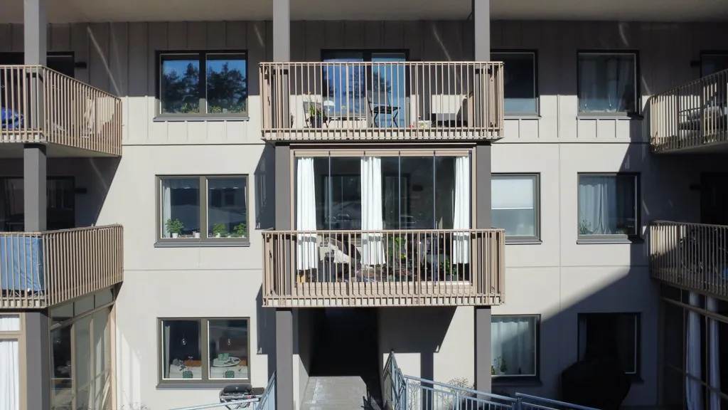 Balcon - Two-Bedroom Flat with South-Facing Balcony in Kungälv